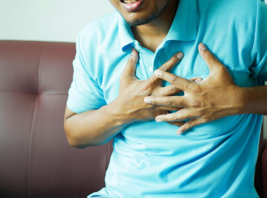 Emergency Signals: When Chest Pain or Palpitations Should Never Be Ignored